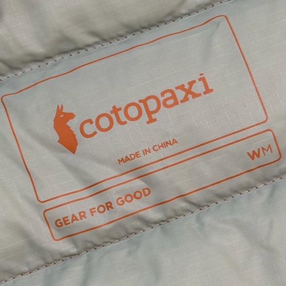 Cotopaxi Fuego Hooded Down Jacket - Picture 5 of 6